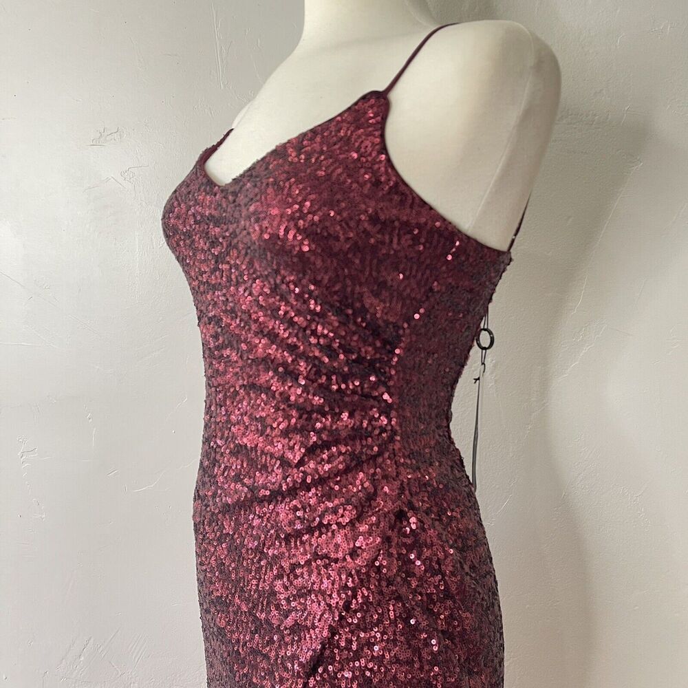 Black Halo Bowery Sequined Sheath Dress Size 2 Red Pinot Noir 2010s Formal NWT - Picture 4 of 12